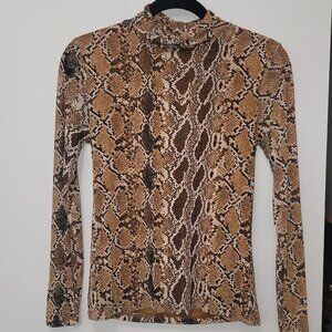 NINE WEST sheer snake skin top